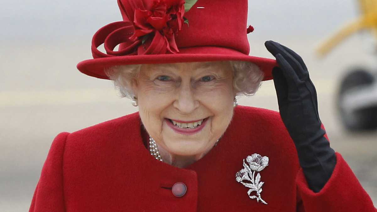 Fallece reina Isabel II a los 96 años