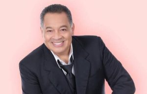 Salsero Tito Nieves anuncia su retiro de los escenarios, tras 50 años