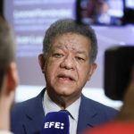 MADRID (ESPAÑA), 09/06/2026.- El ex presidente de la República Dominicana y Presidente de Funglode, Leonel Fernández durante una entrevista con la Agencia EFE este martes tras el evento "Iberoamérica ante el Nuevo Orden Mundial" en la Universidad Autónoma, en Madrid. EFE/David Fernández